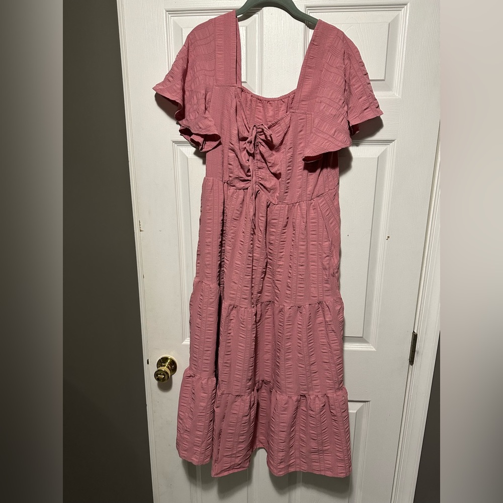 NWT- BloomChic drawstring maxi dress. Size 14-16, never worn.